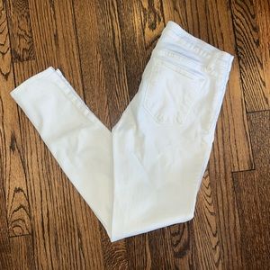 🤍JBrand🤍 NWOT Skinny Stretchy White Distressed Jeans. Size 29. Brand new!